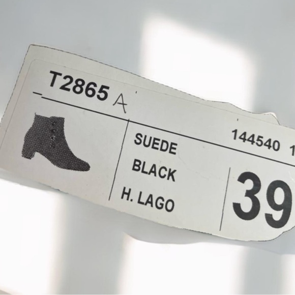 Spanish Leather Boots - Picture 7 of 8